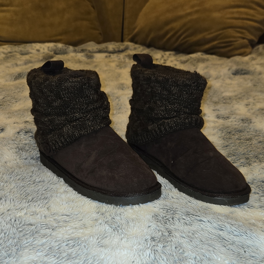 Essentials Brown Knit Winter Boots